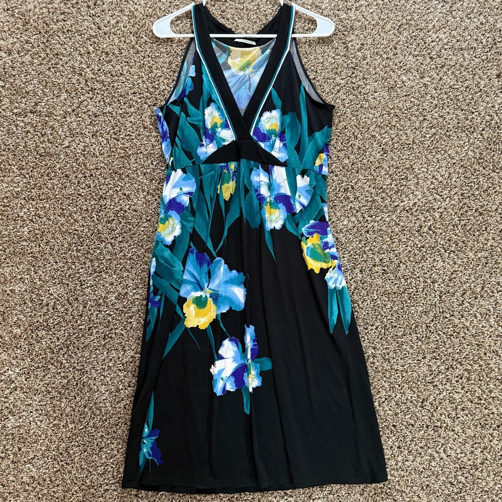 T Tahari Women Sz *Medium Black Floral Sleeveless Dress V-Neck Stretch Tropical
